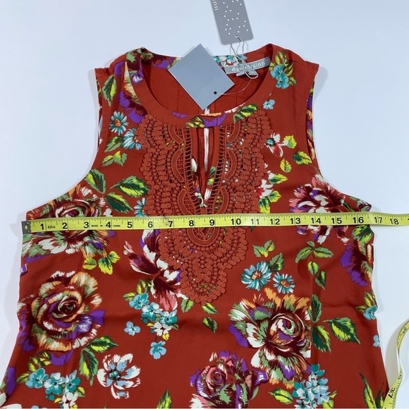 New Daniel Rainn Quin Crochet Floral Blouse - Picture 7 of 9